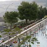 Ristorante Il Grillo מלון 3*