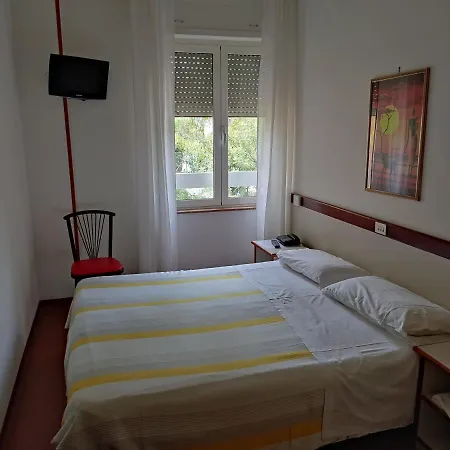 Ristorante Il Grillo 3* 阿夸维瓦皮切纳